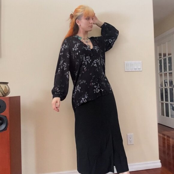 Lightweight Black Floral Blouse - Picture 4 of 5